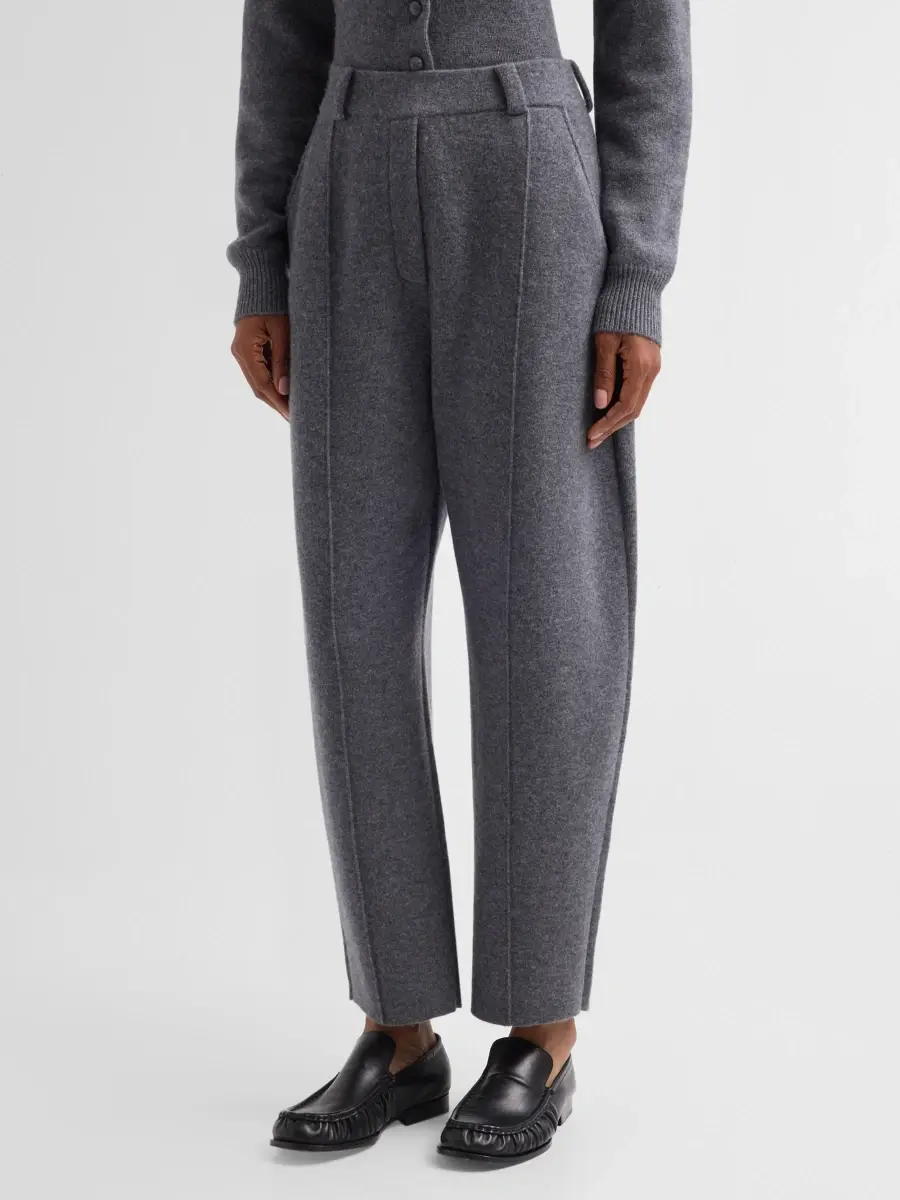 Lisa Yang Women's Wrenda Cashmere Knit Barrel-Leg Trousers | Thumbnail 4 Lisa Yang Women's Wrenda Cashmere Knit Barrel-Leg Trousers | Thumbnail 4