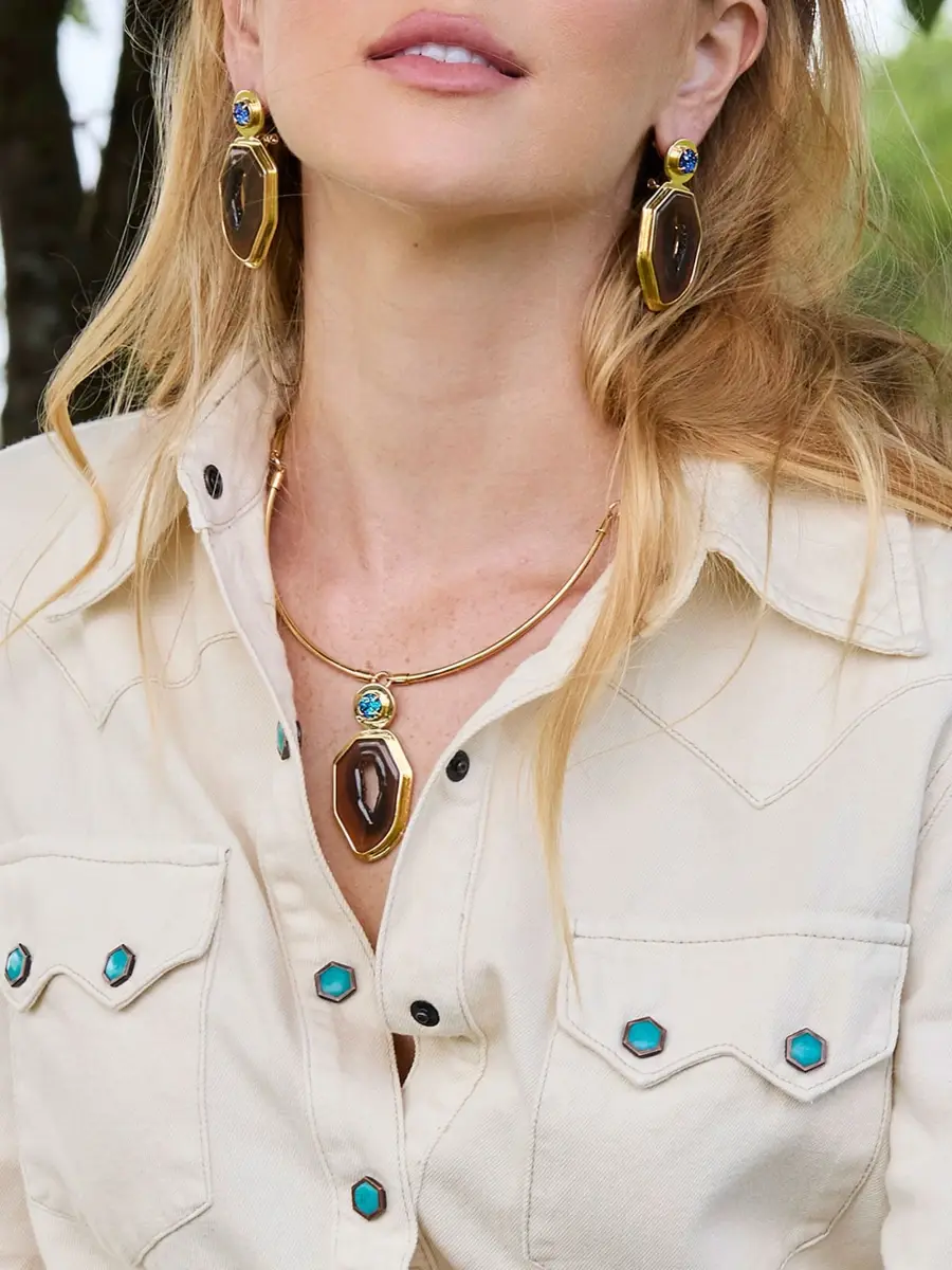 Lele Sadoughi Women's Coyote Twilight 14K-Gold-Plated & Resin Pendant Necklace | Thumbnail 3 Lele Sadoughi Women's Coyote Twilight 14K-Gold-Plated & Resin Pendant Necklace | Thumbnail 3