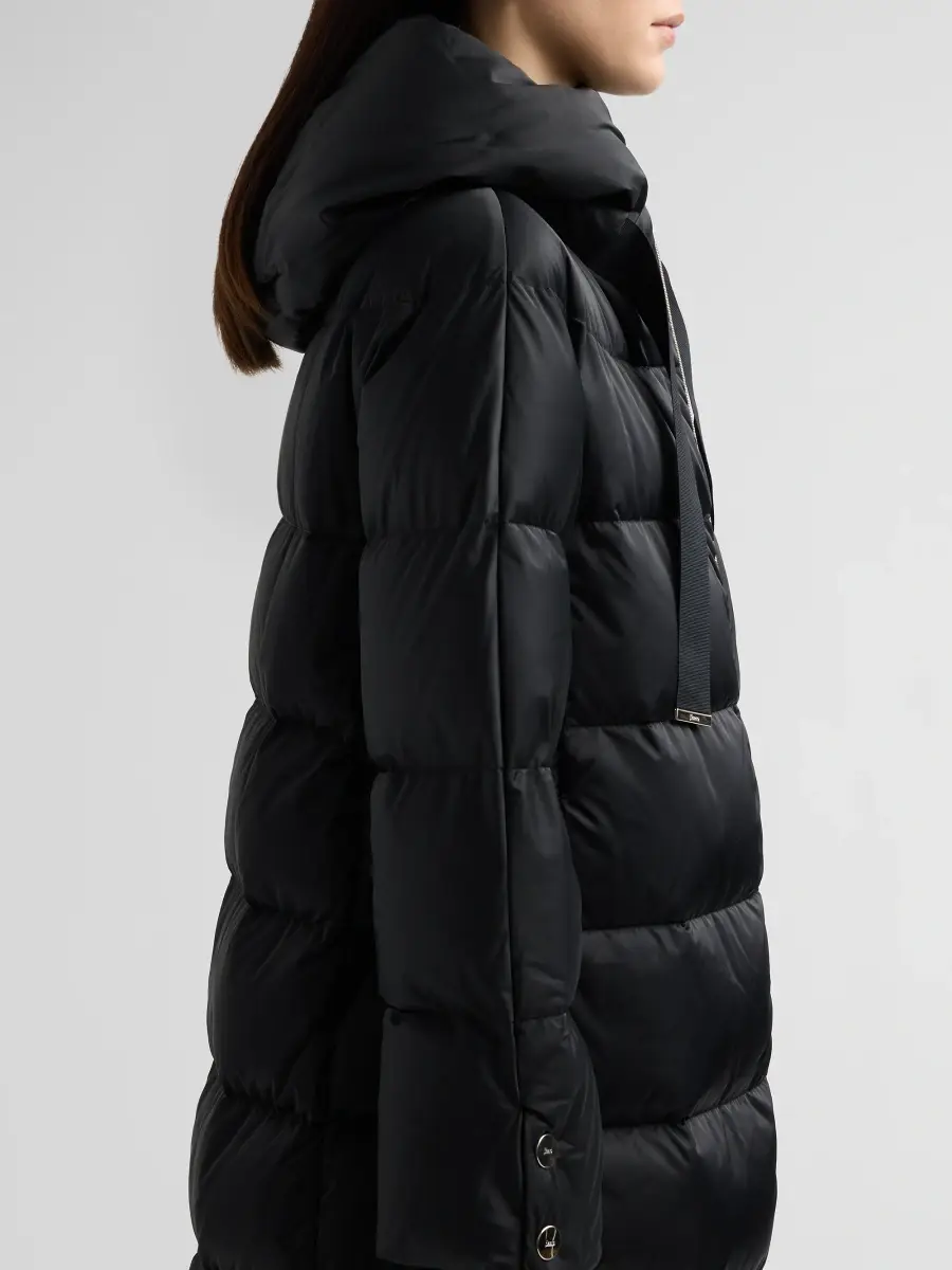 HERNO Women's Sateen Nylon Puffer Coat | Thumbnail 5 HERNO Women's Sateen Nylon Puffer Coat | Thumbnail 5