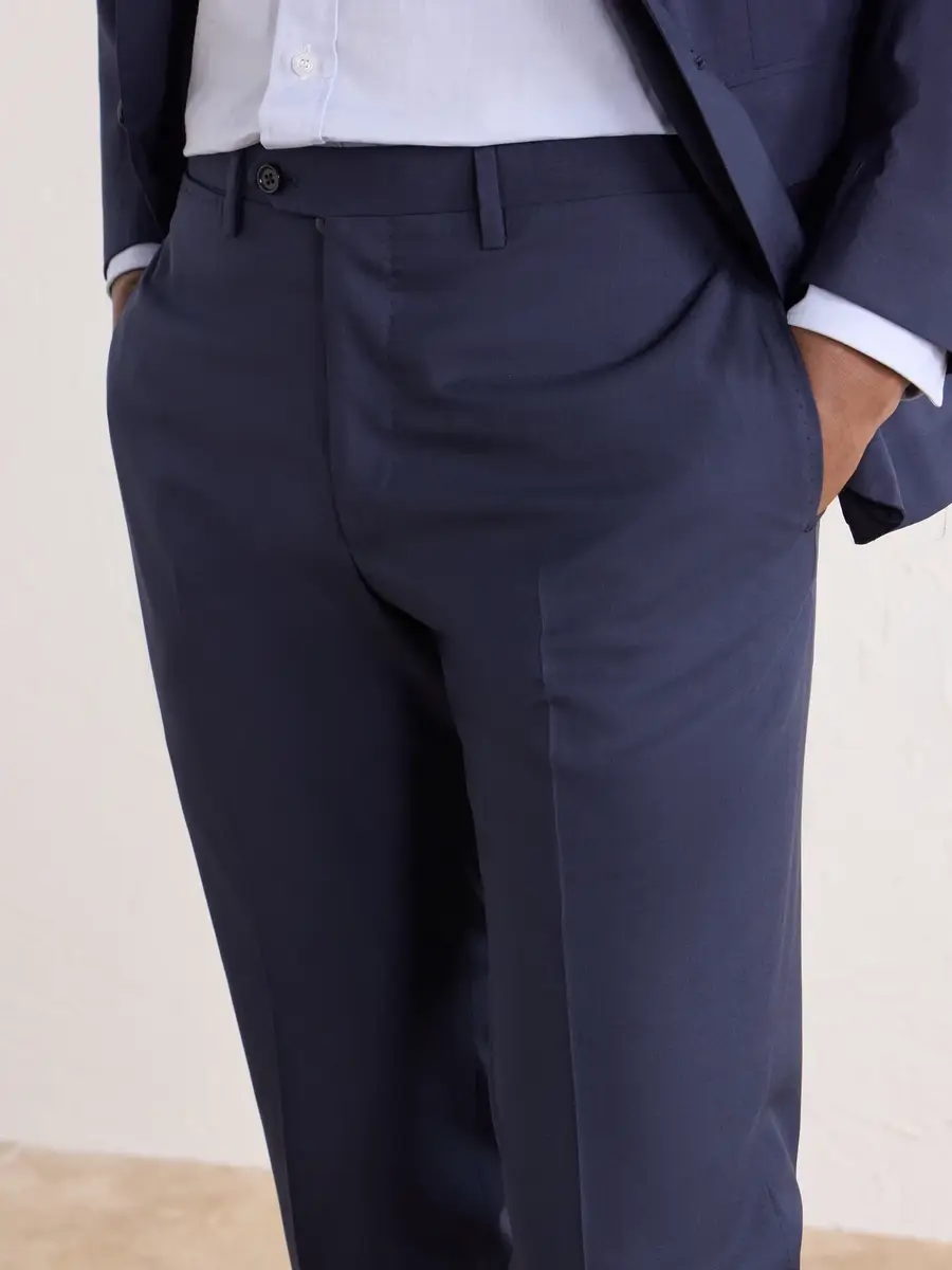 Kiton Slim-Fit Straight-Leg Wool-Fresco Suit Trousers - Men | Thumbnail 5