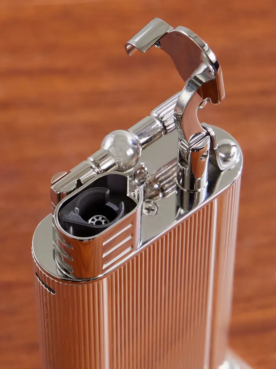dunhill Hobnail Rollagas Table Lighter - Men | Thumbnail 3