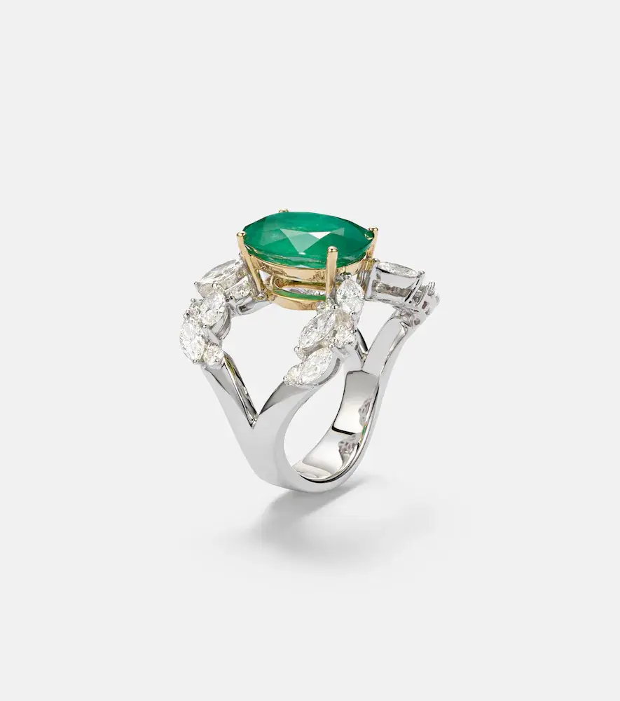 YEPREM Reign Supreme 18kt white and yellow gold ring with emerald and diamonds | Thumbnail 4