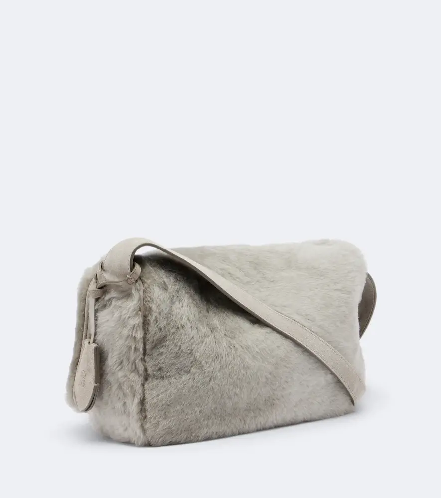 Brunello Cucinelli Medium shearling crossbody bag | Thumbnail 3 Brunello Cucinelli Medium shearling crossbody bag | Thumbnail 3