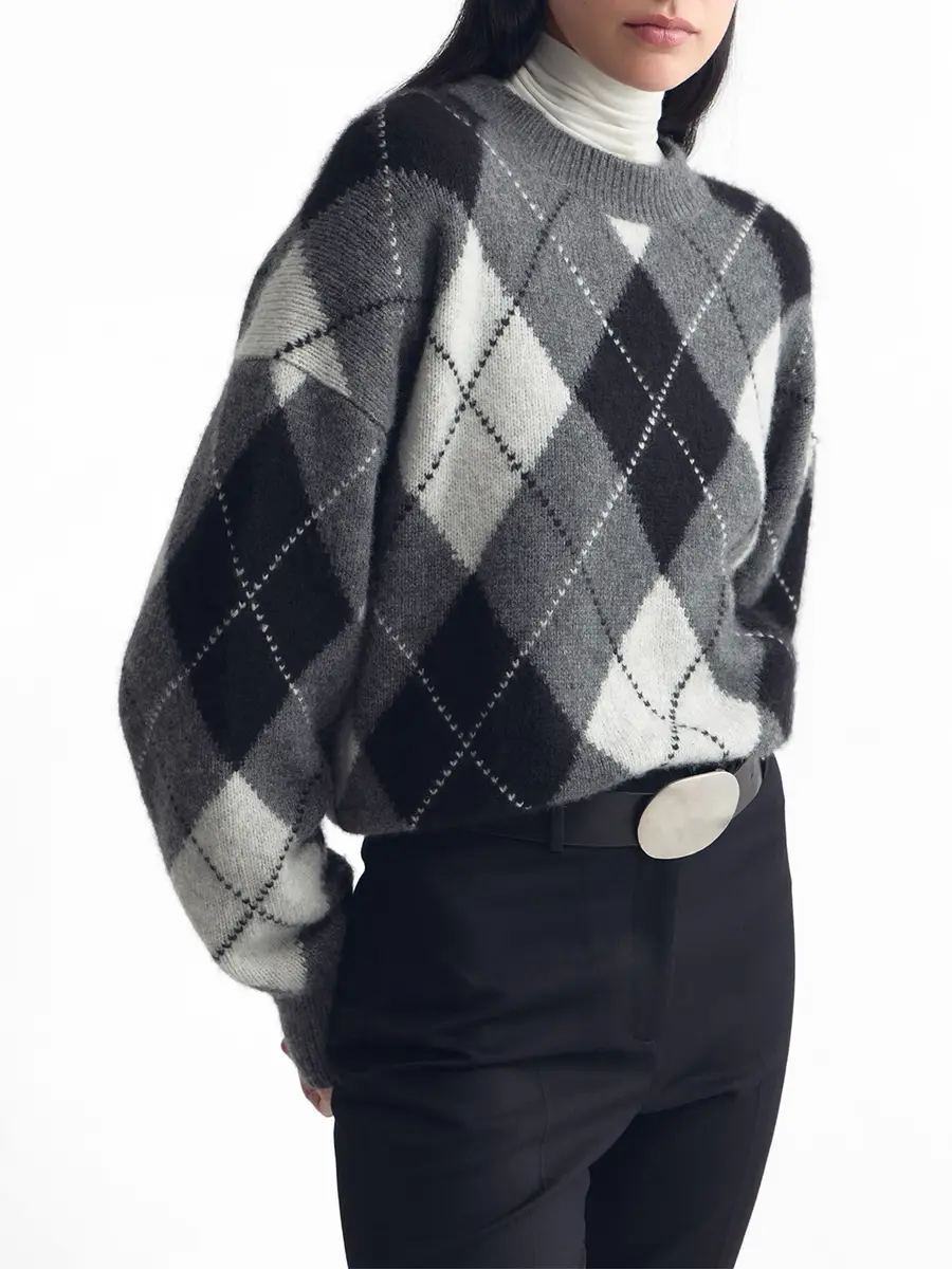 Nili Lotan Donnika Cashmere-Silk Argyle Sweater | Thumbnail 4 Nili Lotan Donnika Cashmere-Silk Argyle Sweater | Thumbnail 4