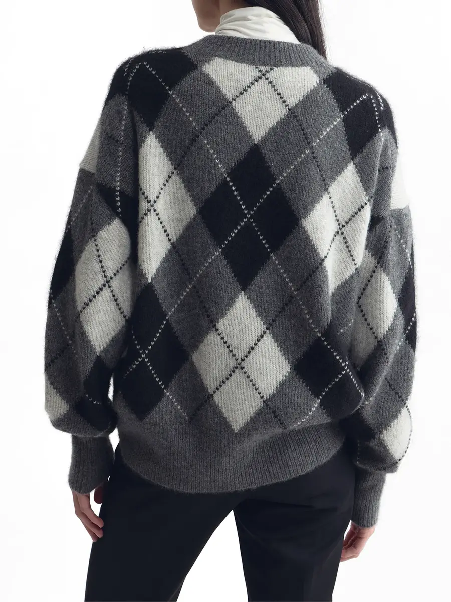 Nili Lotan Donnika Cashmere-Silk Argyle Sweater | Thumbnail 5 Nili Lotan Donnika Cashmere-Silk Argyle Sweater | Thumbnail 5