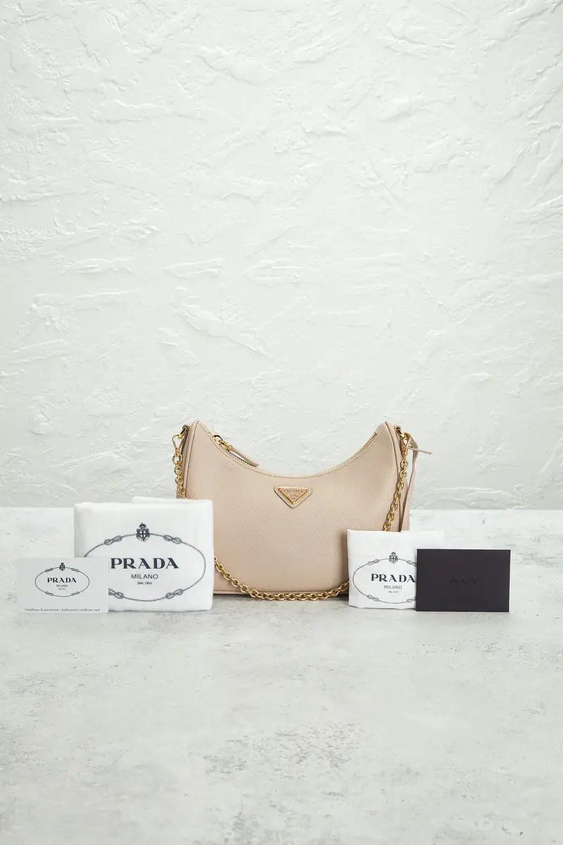 Prada Prada Saffiano Re-Edition 2005 Shoulder Bag | Thumbnail 9