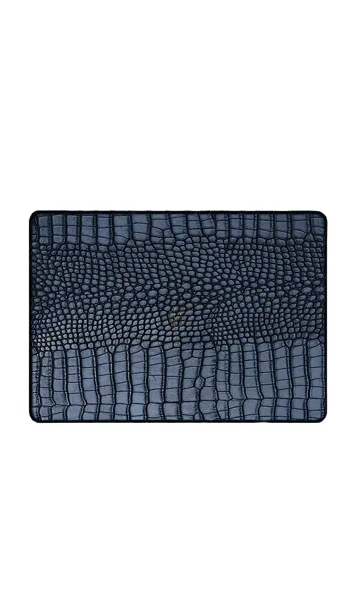 Air 15 Laptop Embossed Faux Leather Case Air 15 Laptop Embossed Faux Leather Case