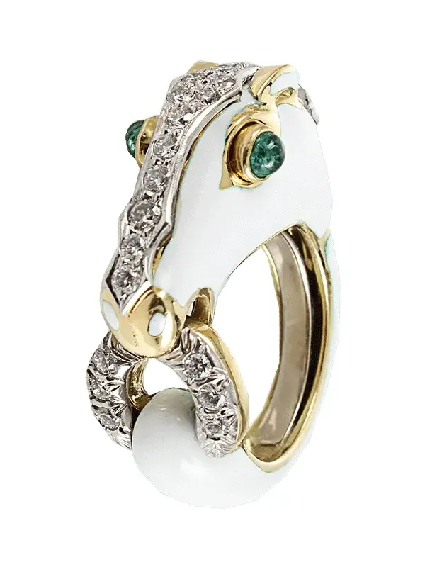 Diamond Emerald White Horse Ring Diamond Emerald White Horse Ring