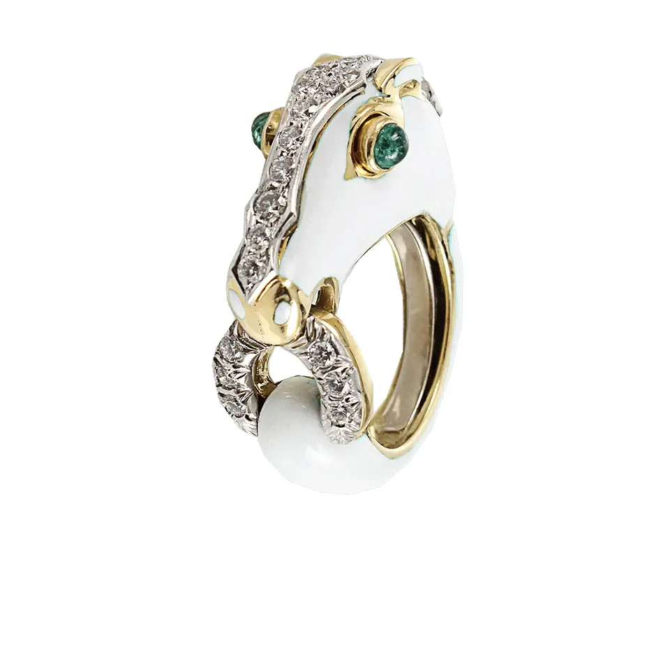 Diamond Emerald White Horse Ring Diamond Emerald White Horse Ring