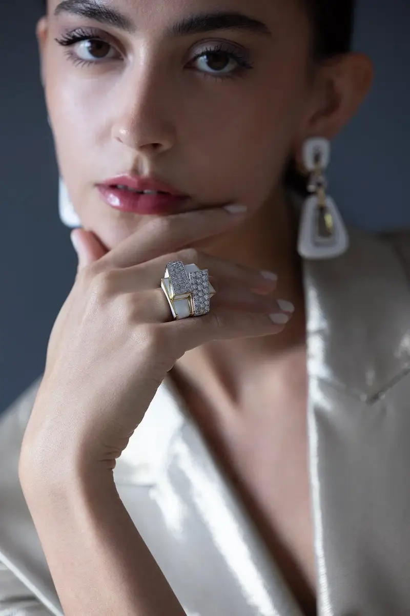 DAVID WEBB Diamond White Ski Slope Ring | Thumbnail 2