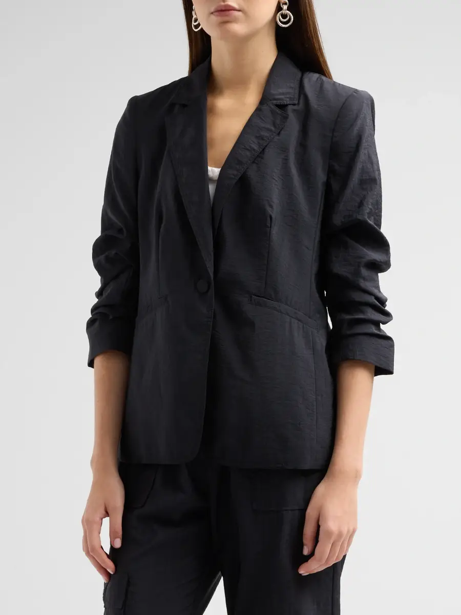 Cinq à Sept Women's Khloe Crinkled Blazer | Thumbnail 4 Cinq à Sept Women's Khloe Crinkled Blazer | Thumbnail 4