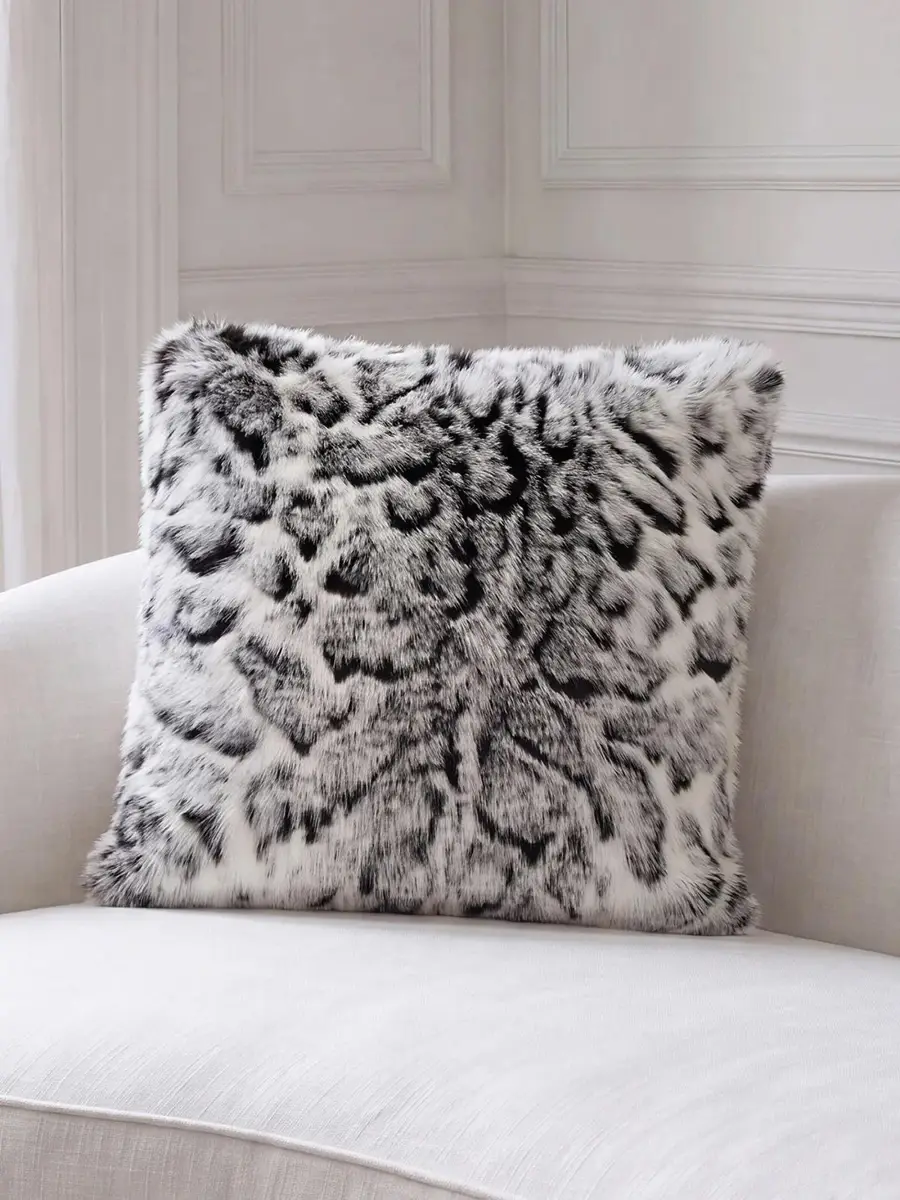 Gorski Fox-Print Faux-Fur Throw Pillow | Thumbnail 3 Gorski Fox-Print Faux-Fur Throw Pillow | Thumbnail 3