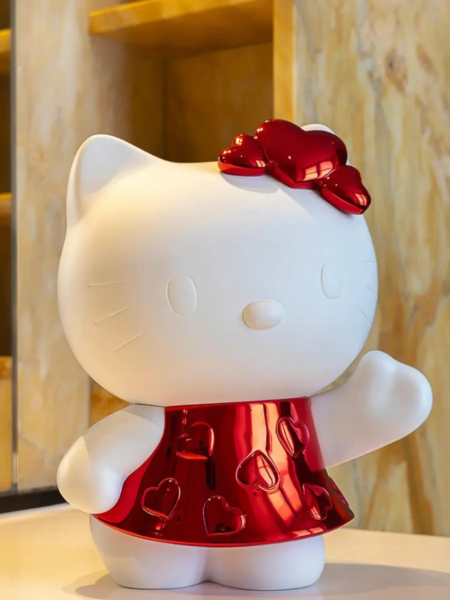 LEBLON DELIENNE Hello Kitty Heart Figurine | Thumbnail 3 LEBLON DELIENNE Hello Kitty Heart Figurine | Thumbnail 3