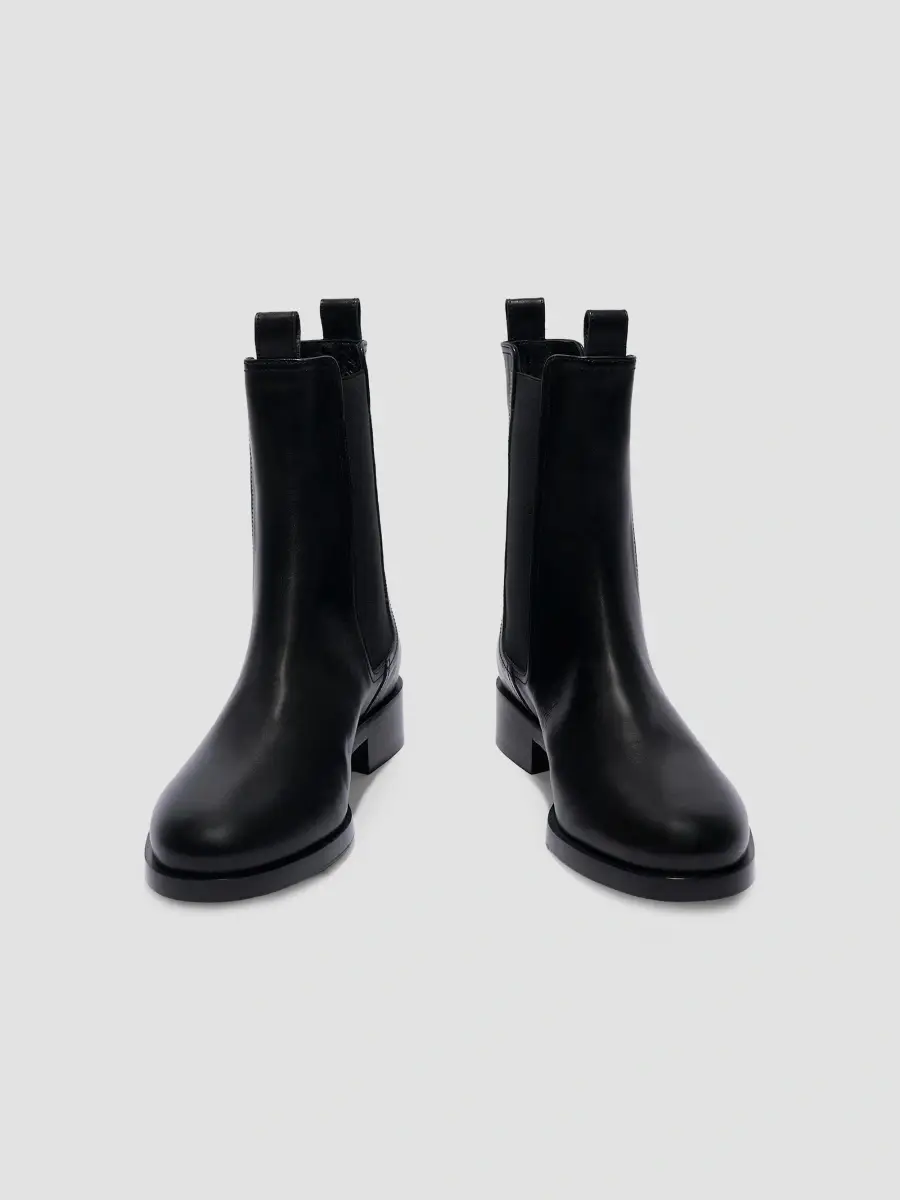 aeyde Women's Casper 25MM Leather Ankle Boots | Thumbnail 3