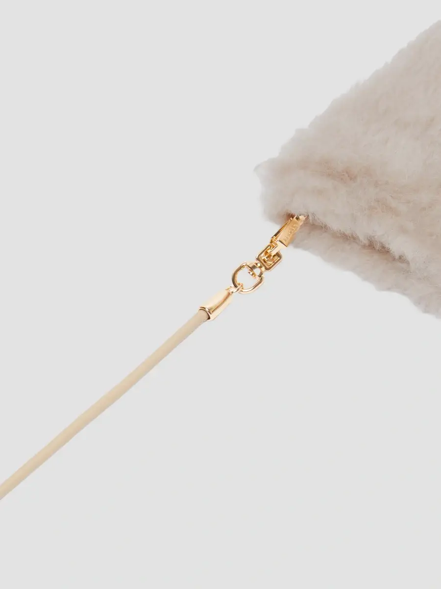 Max Mara Women's Mittens in Alpaca and Wool Teddy Fabric | Thumbnail 3 Max Mara Women's Mittens in Alpaca and Wool Teddy Fabric | Thumbnail 3