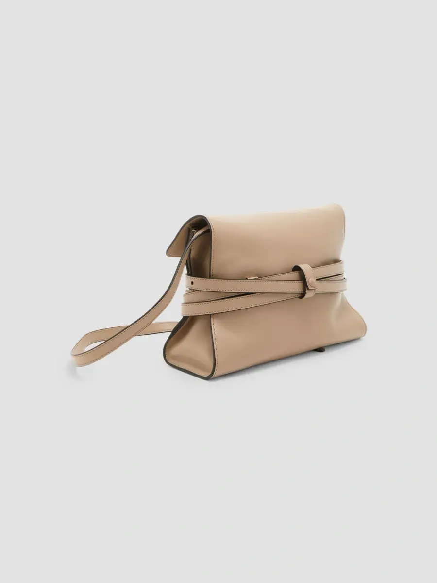 MOSCHINO Women's Tie Me Leather Crossbody Bag | Thumbnail 6 MOSCHINO Women's Tie Me Leather Crossbody Bag | Thumbnail 6