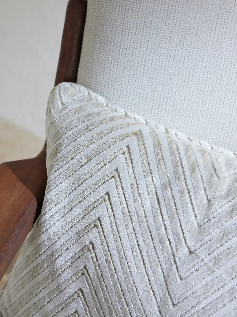 Missoni Home Ziggy Striped Velvet Cushion - Men | Thumbnail 3 Missoni Home Ziggy Striped Velvet Cushion - Men | Thumbnail 3