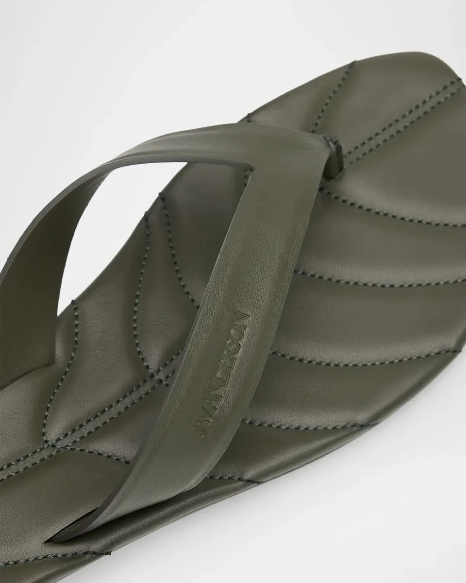 JW Anderson Leaf Leather Flat Thong Sandals | Thumbnail 4 JW Anderson Leaf Leather Flat Thong Sandals | Thumbnail 4