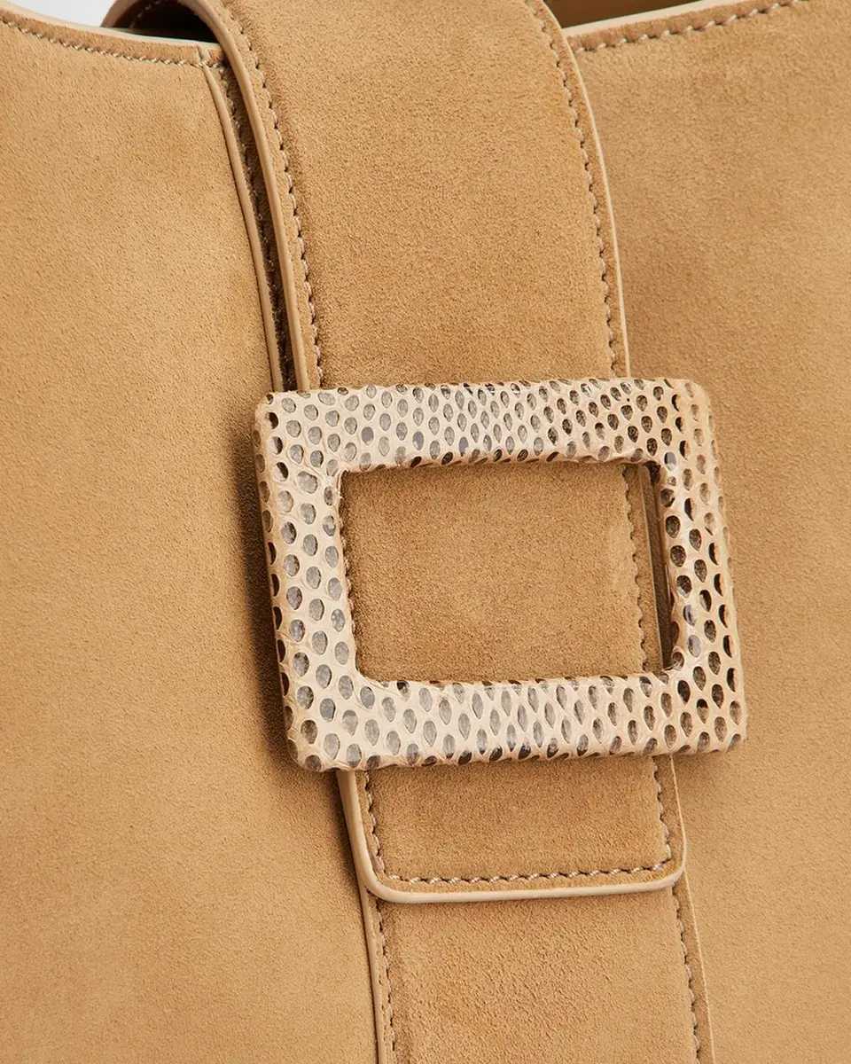 Roger Vivier Belle Vivier Medium Python-Buckle Hobo Bag | Thumbnail 4 Roger Vivier Belle Vivier Medium Python-Buckle Hobo Bag | Thumbnail 4