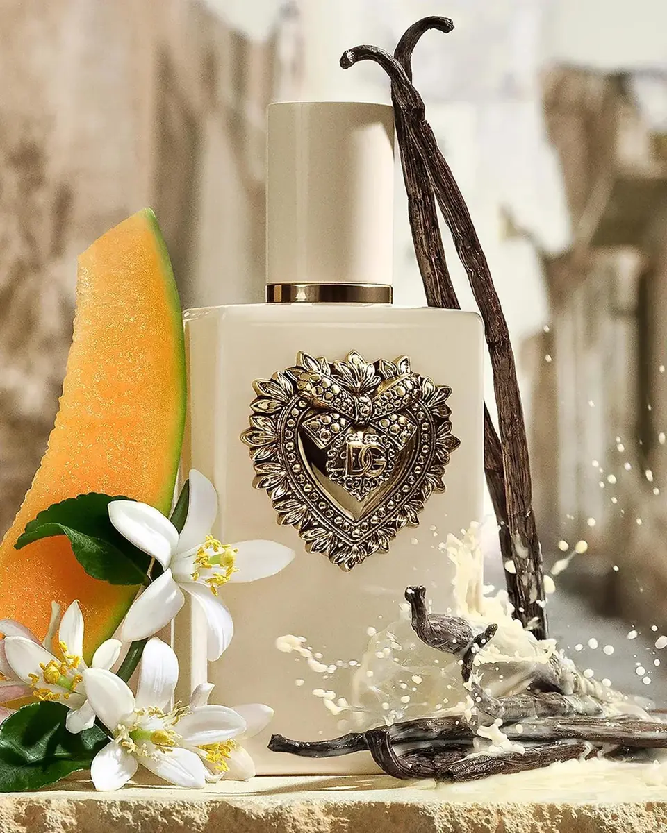 Dolce & Gabbana Beauty Your Devotion Eau de Parfum Intense | Thumbnail 4 Dolce & Gabbana Beauty Your Devotion Eau de Parfum Intense | Thumbnail 4