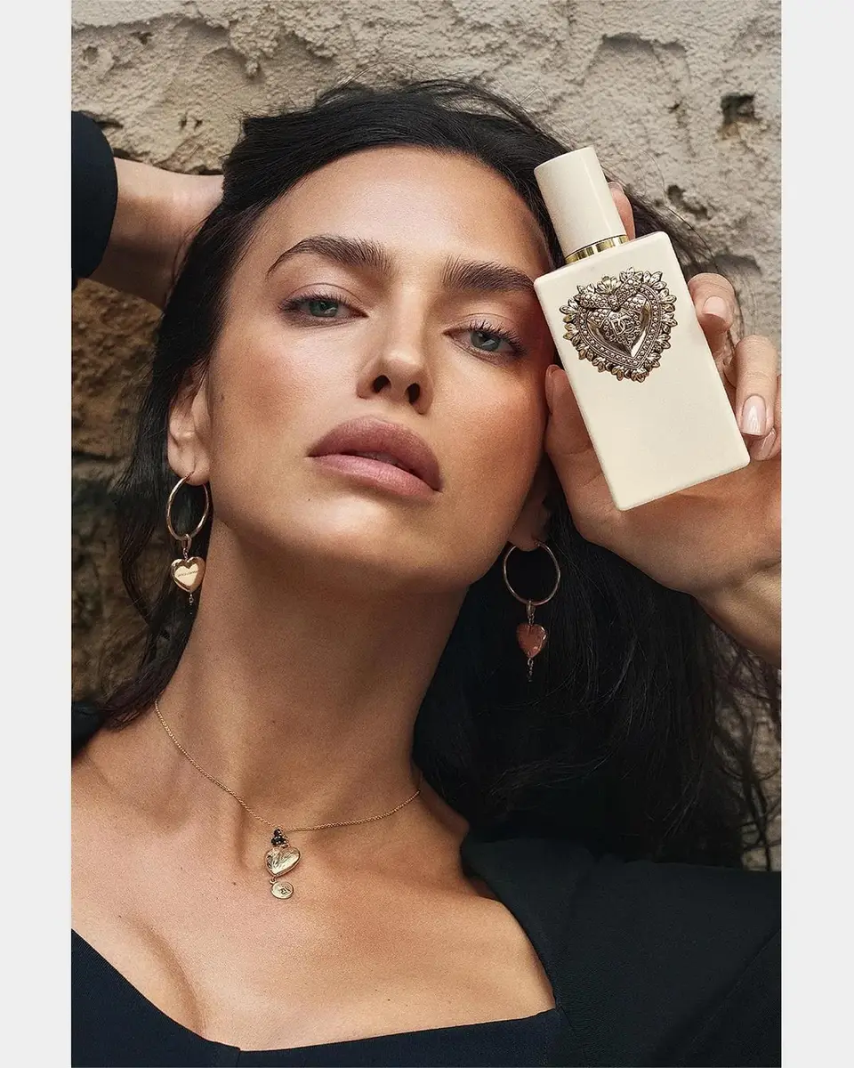Dolce & Gabbana Beauty Your Devotion Eau de Parfum Intense | Thumbnail 7 Dolce & Gabbana Beauty Your Devotion Eau de Parfum Intense | Thumbnail 7