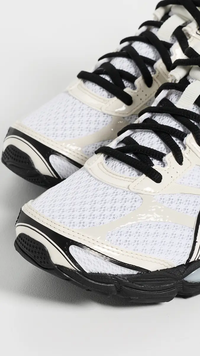 Asics Gel-Cumulus 16 Sneakers | Thumbnail 6