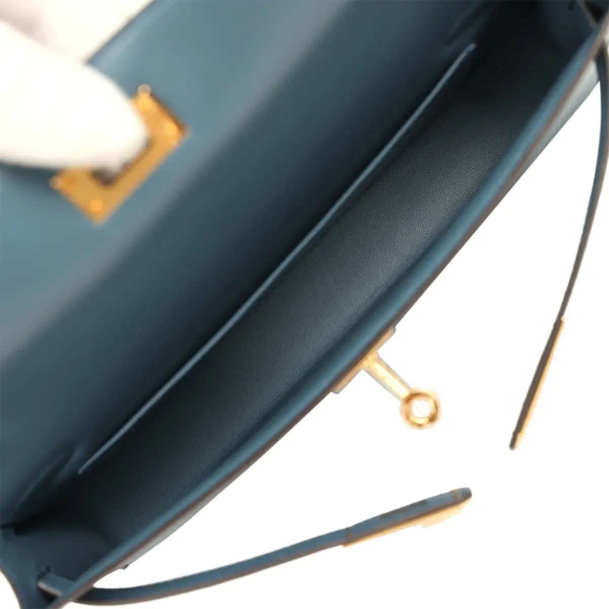 HERMÈS Hermes Kelly Elan Bleu Tempete Madame Gold Hardware | Thumbnail 7 HERMÈS Hermes Kelly Elan Bleu Tempete Madame Gold Hardware | Thumbnail 7