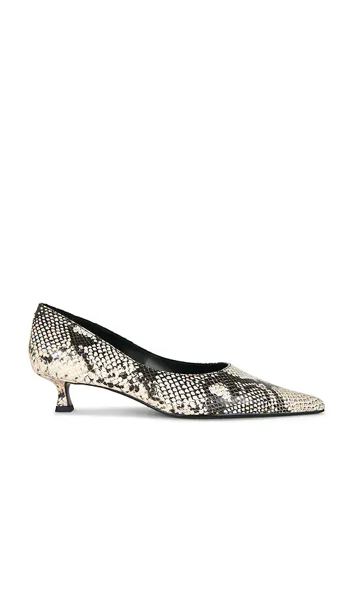 Cameo Pump