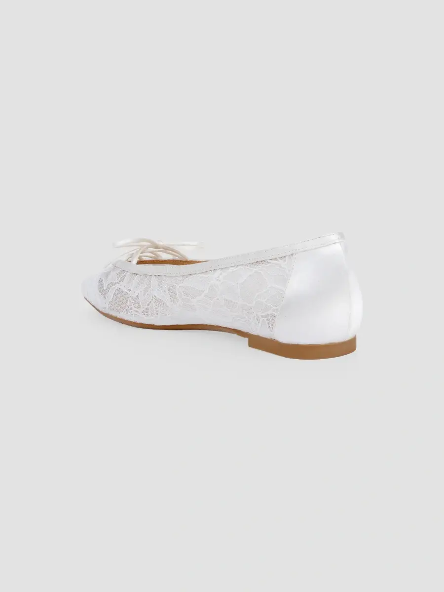 BADGLEY MISCHKA Women's Raelyn Lace Ballet Flats | Thumbnail 3 BADGLEY MISCHKA Women's Raelyn Lace Ballet Flats | Thumbnail 3