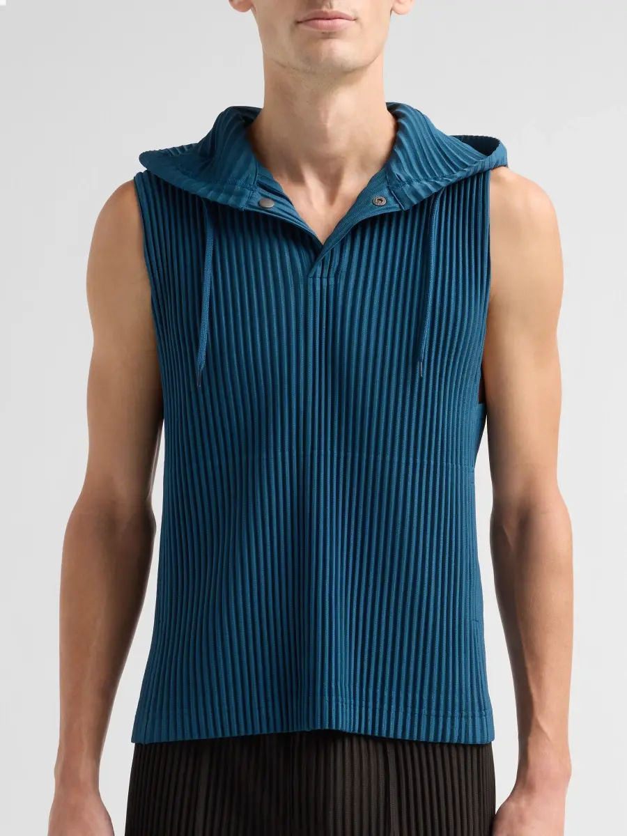 Homme Plissé Issey Miyake Men Pleated Hooded Tank | Thumbnail 5 Homme Plissé Issey Miyake Men Pleated Hooded Tank | Thumbnail 5