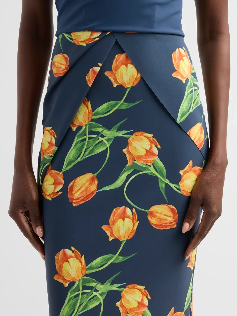 Chiara Boni La Petite Robe Women's Sharuki Floral Strapless Sheath Gown | Thumbnail 5 Chiara Boni La Petite Robe Women's Sharuki Floral Strapless Sheath Gown | Thumbnail 5