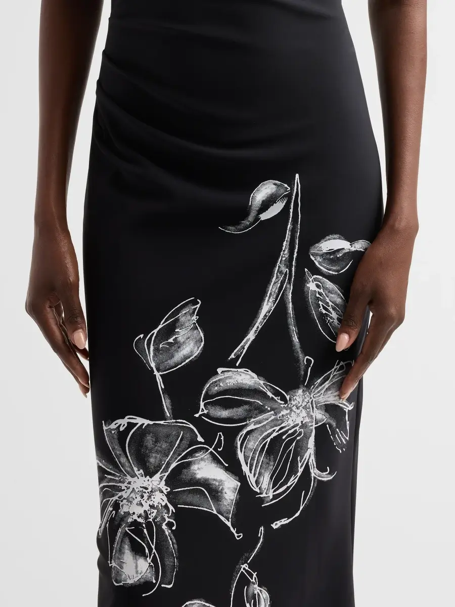 Chiara Boni La Petite Robe Women's Ajour Floral Mermaid Gown | Thumbnail 5 Chiara Boni La Petite Robe Women's Ajour Floral Mermaid Gown | Thumbnail 5
