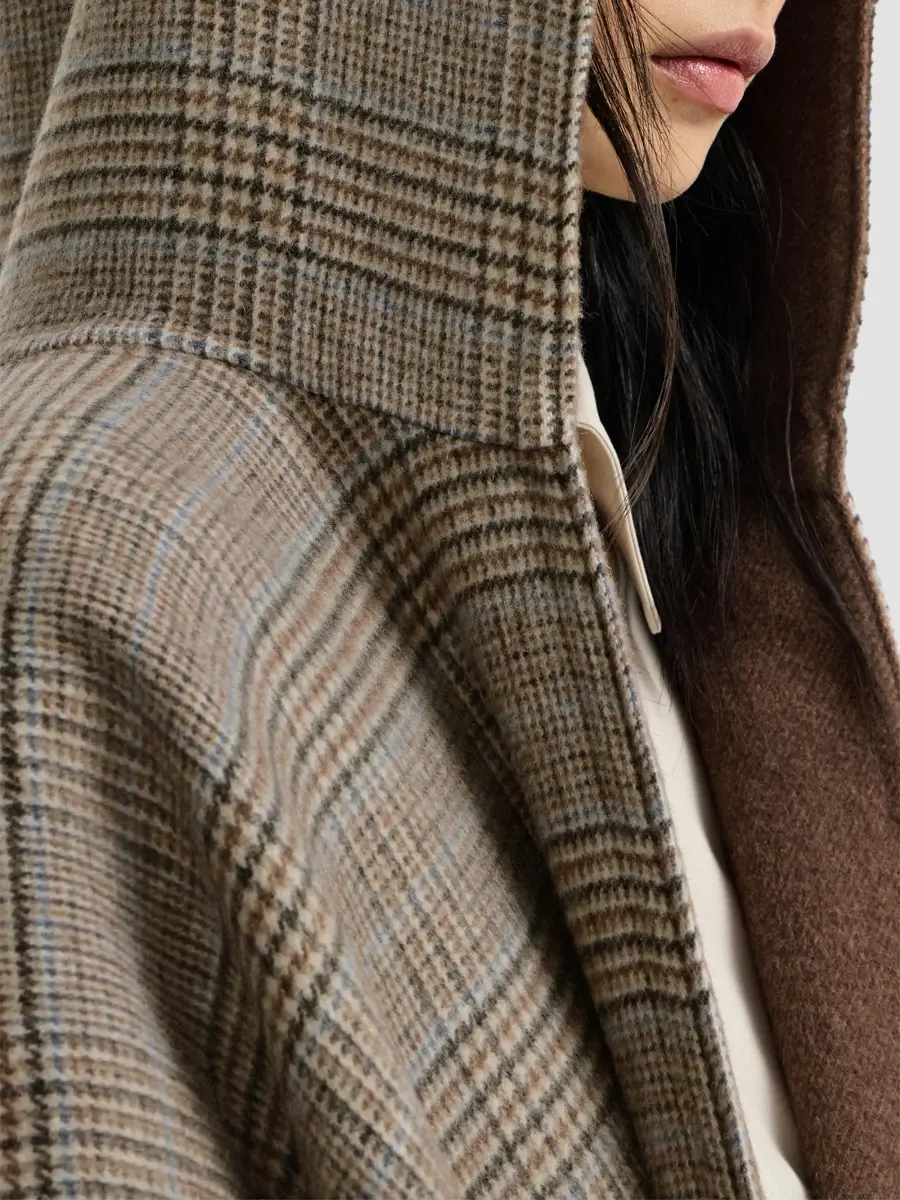 Brunello Cucinelli Women's Hand-Crafted Reversible Hooded Poncho in Cashmere Prince of Wales Double Cloth | Thumbnail 6 Brunello Cucinelli Women's Hand-Crafted Reversible Hooded Poncho in Cashmere Prince of Wales Double Cloth | Thumbnail 6