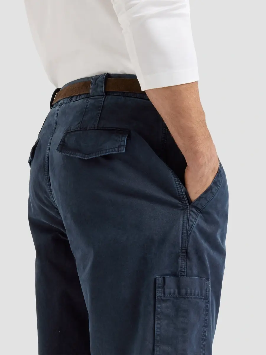 Brunello Cucinelli Men's Peached Cotton Gabardine Trousers with Zipped Pocket - Navy Blue | Thumbnail 6