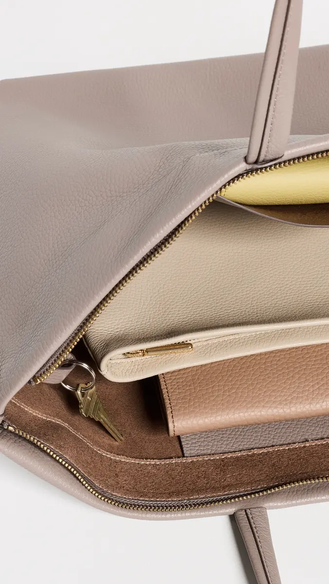 Cuyana Classic Easy Zipper Tote | Thumbnail 6