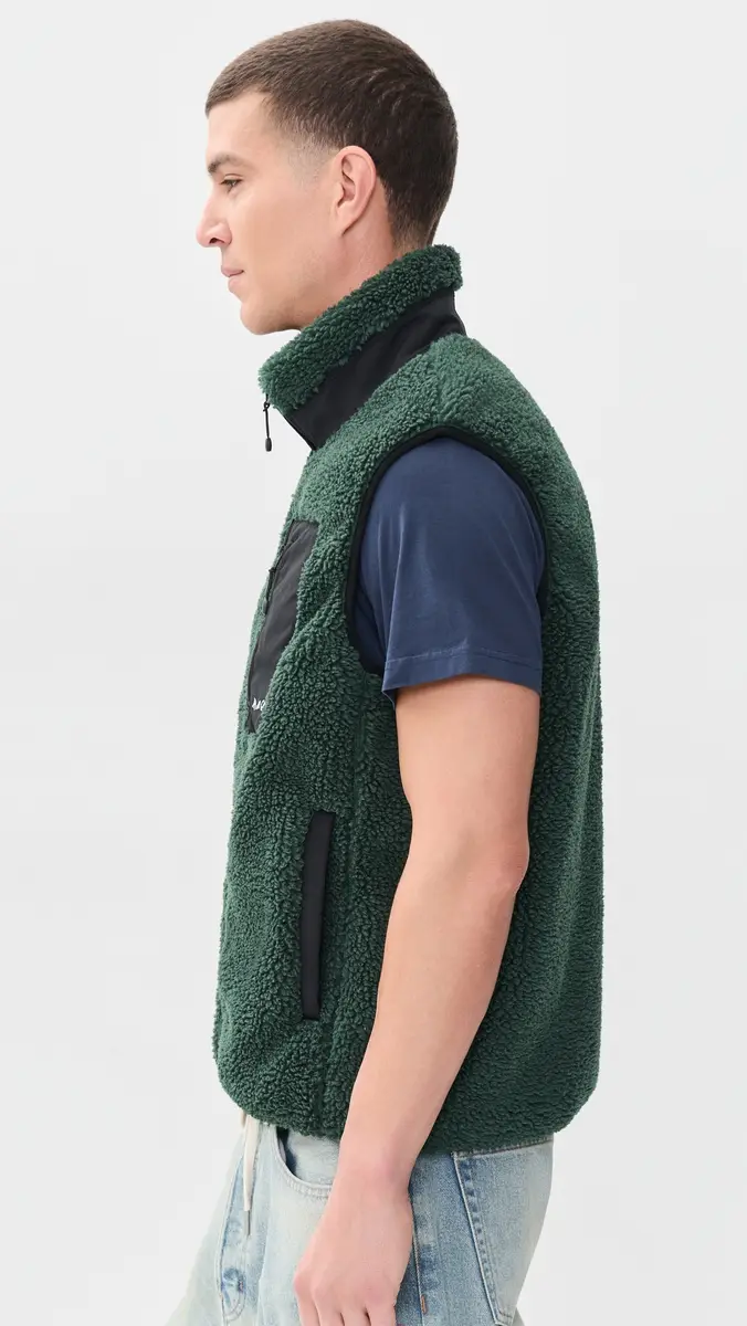 Museum of Peace and Quiet Wordmark Sherpa Vest | Thumbnail 4 Museum of Peace and Quiet Wordmark Sherpa Vest | Thumbnail 4