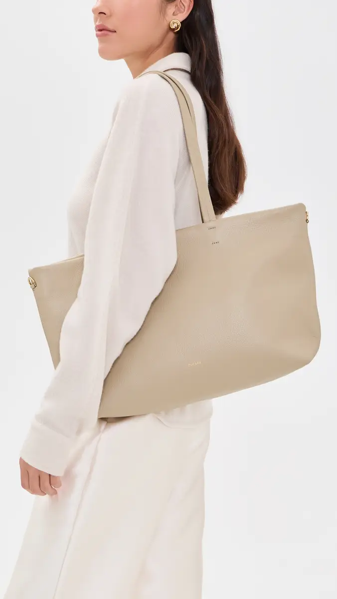 Cuyana Small Easy Zipper Tote | Thumbnail 3 Cuyana Small Easy Zipper Tote | Thumbnail 3