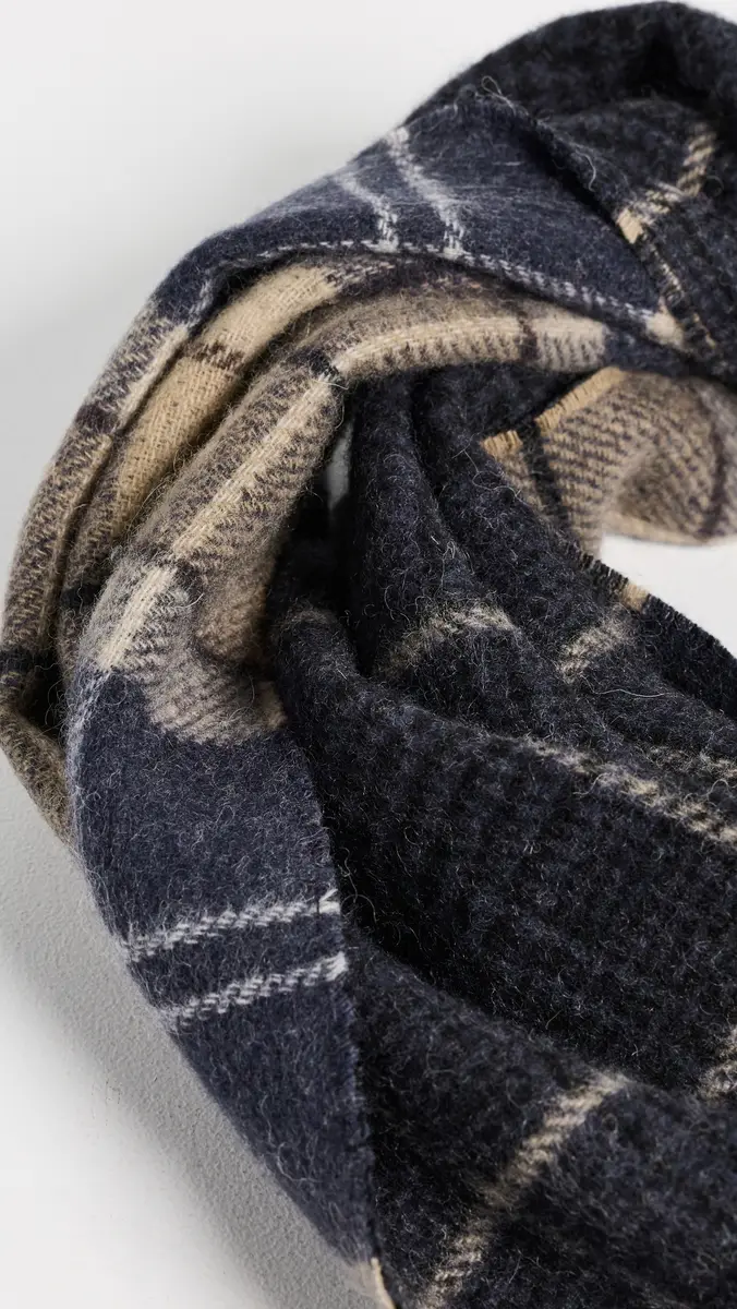 Barbour Dramside Revesible Scarf | Thumbnail 6 Barbour Dramside Revesible Scarf | Thumbnail 6