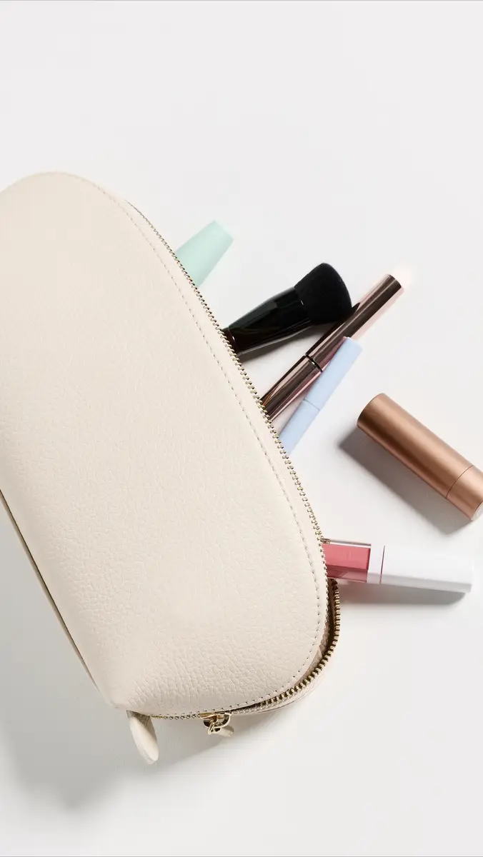 Cuyana Beauty Case | Thumbnail 5 Cuyana Beauty Case | Thumbnail 5
