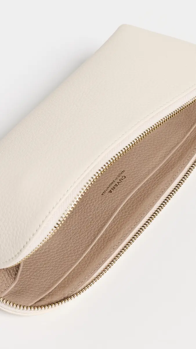 Cuyana Beauty Case | Thumbnail 6 Cuyana Beauty Case | Thumbnail 6