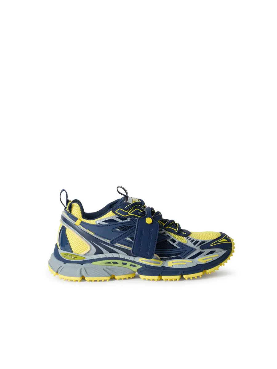 Be Right Back Sneakers Be Right Back Sneakers