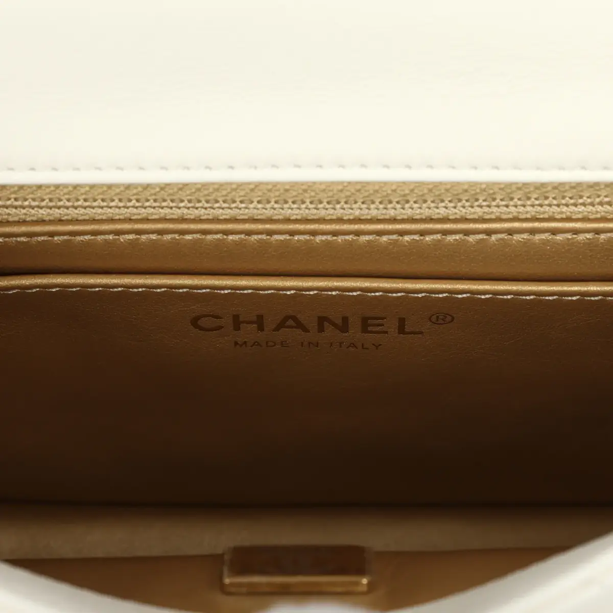 Chanel Chanel Mini Square Pearl Crush Flap Bag White Lambskin Antique Gold Hardware | Thumbnail 9 Chanel Chanel Mini Square Pearl Crush Flap Bag White Lambskin Antique Gold Hardware | Thumbnail 9