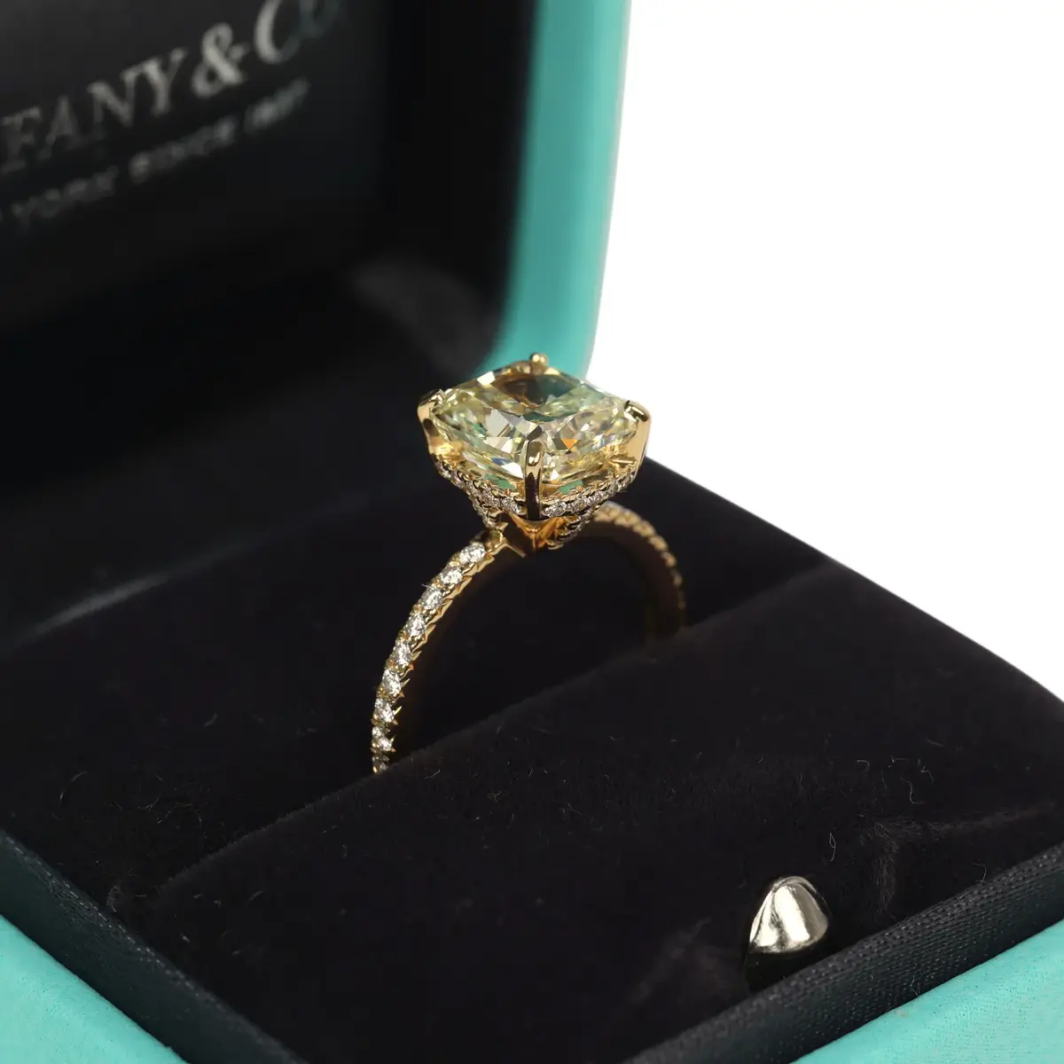 Tiffany Pre-owned Tiffany True Engagement Ring Fancy Yellow Diamond 18K Yellow Gold | Thumbnail 6 Tiffany Pre-owned Tiffany True Engagement Ring Fancy Yellow Diamond 18K Yellow Gold | Thumbnail 6
