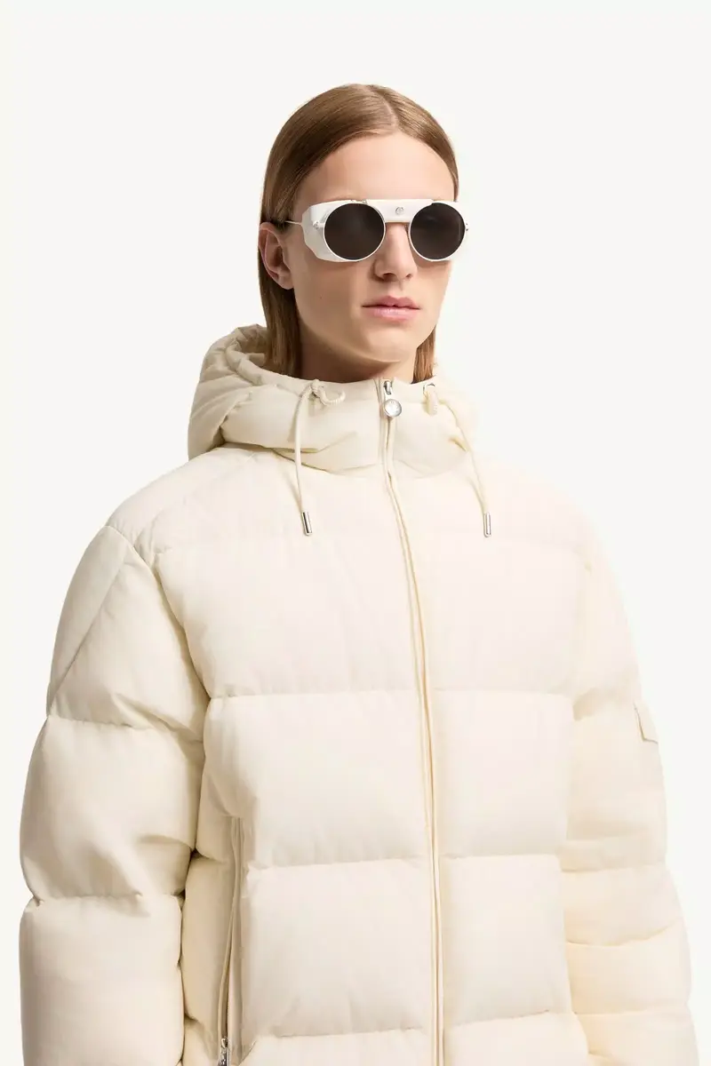 Moncler Lunettes Solix Round Sunglasses | Thumbnail 4 Moncler Lunettes Solix Round Sunglasses | Thumbnail 4