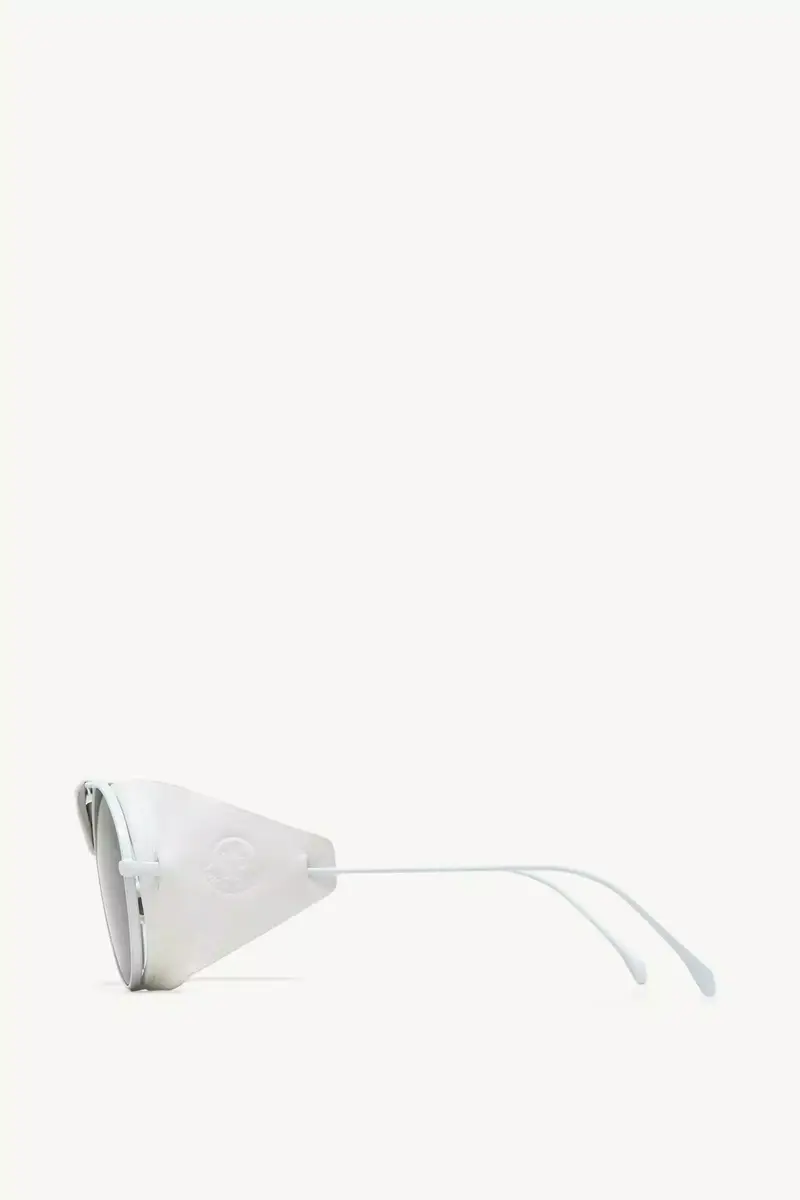 Moncler Lunettes Solix Round Sunglasses | Thumbnail 5 Moncler Lunettes Solix Round Sunglasses | Thumbnail 5
