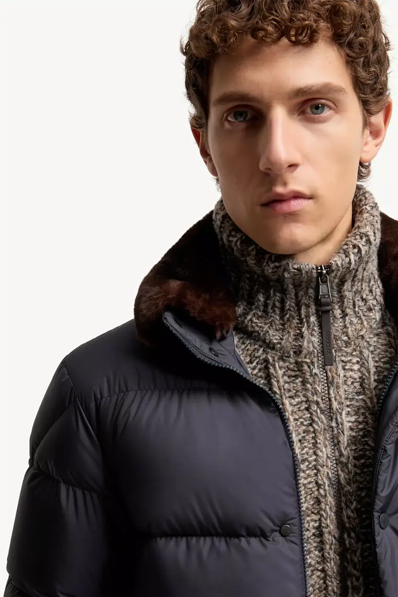 Moncler Drisfall Short Down Jacket | Thumbnail 8