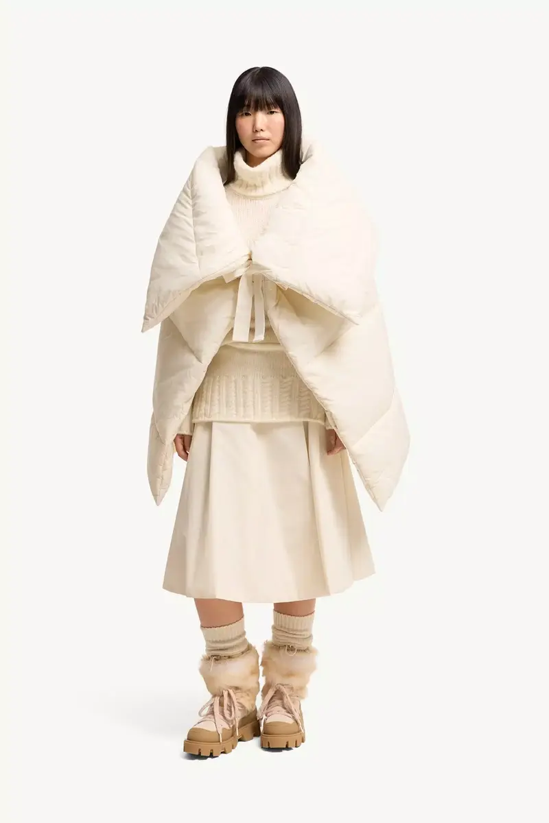 Moncler Taffeta Padded Cape | Thumbnail 5 Moncler Taffeta Padded Cape | Thumbnail 5