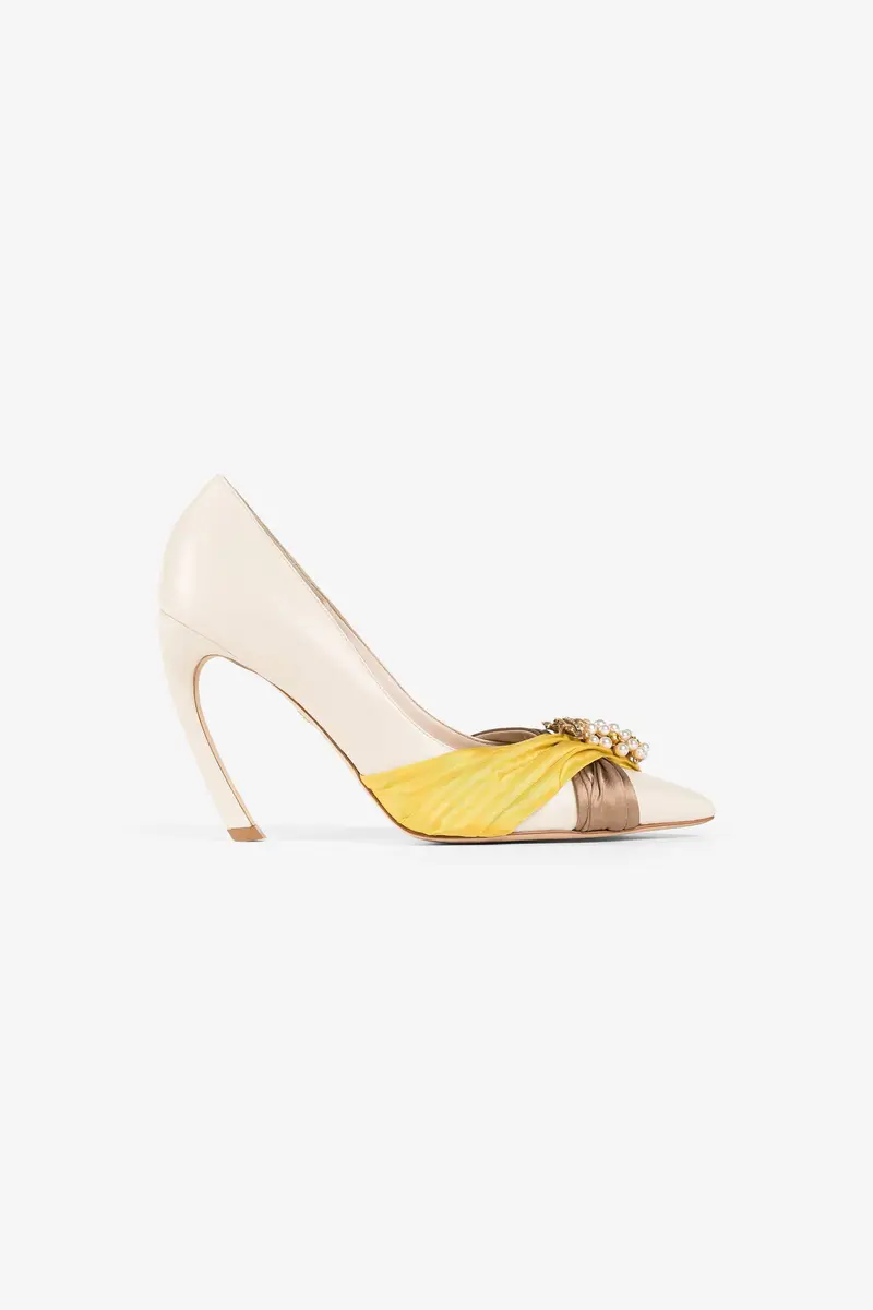 Roberto Cavalli Grapes-charm Tiger-Tooth slingback pumps | Thumbnail 2 Roberto Cavalli Grapes-charm Tiger-Tooth slingback pumps | Thumbnail 2