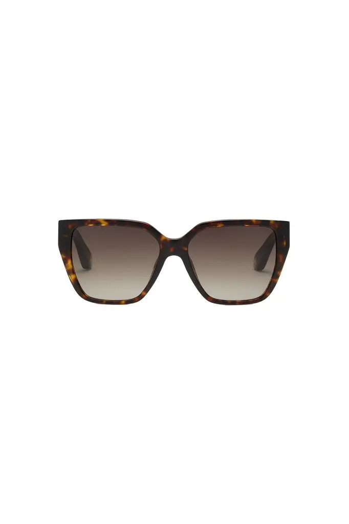 Sunglasses with wide and feminine front Sunglasses with wide and feminine front