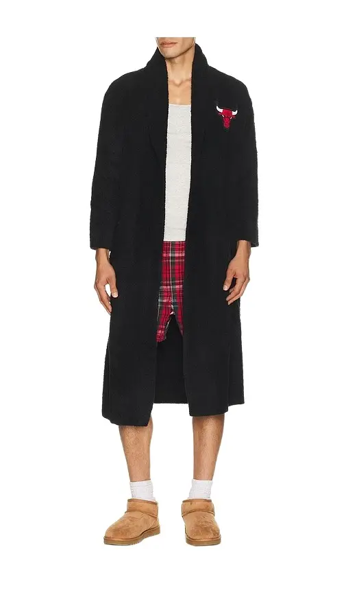 Barefoot Dreams x NBA Chicago Bulls Cozychic Robe